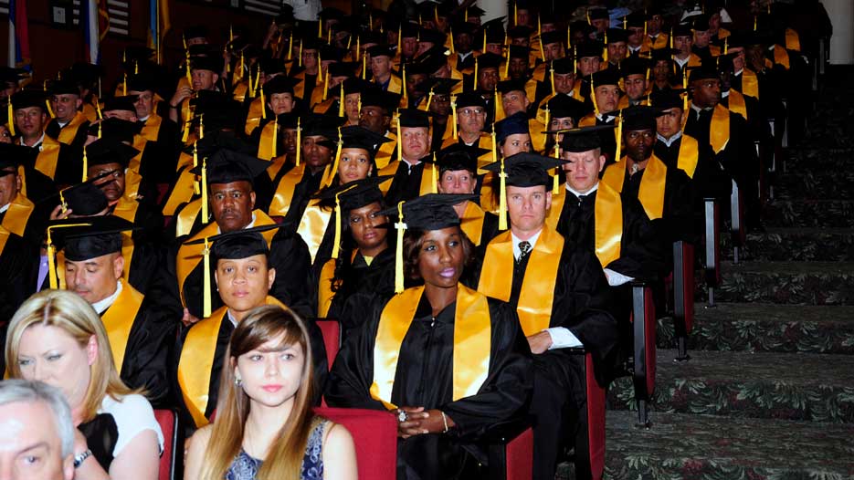 Graduating students at NCOL CoE